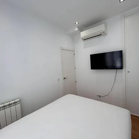 Flat In The Barrio De Las Delicias, Madrid Exterior photo