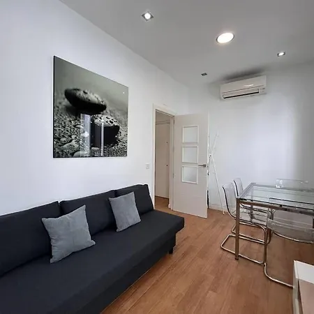 Flat In The Barrio De Las Delicias, Madrid Exterior photo