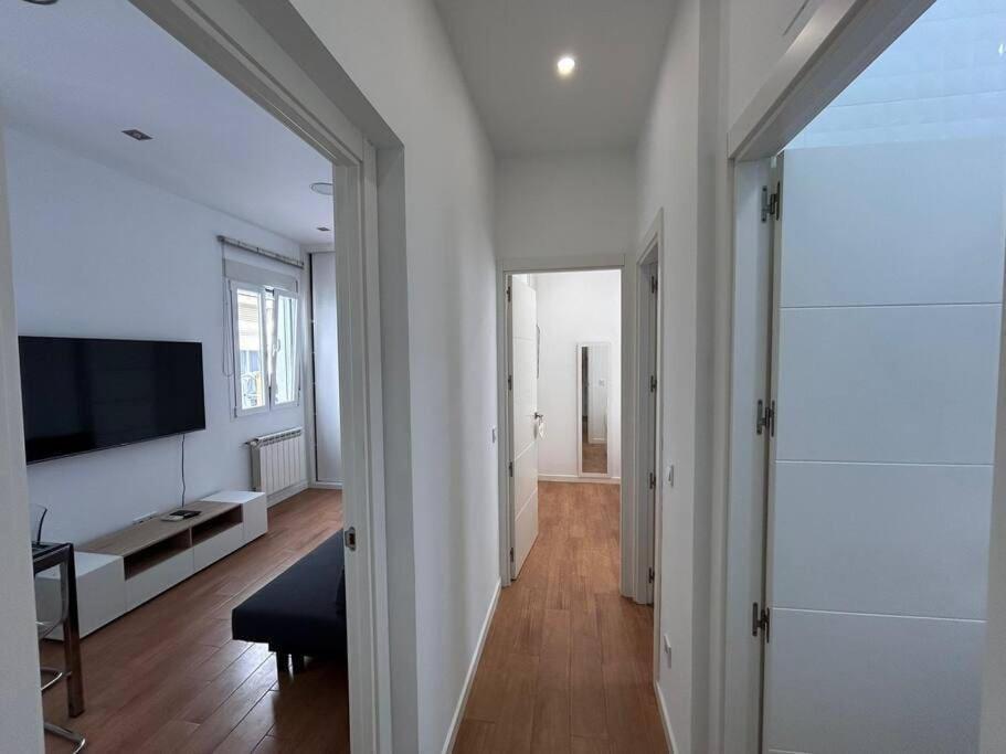 Flat In The Barrio De Delicias, Apartament Madrid