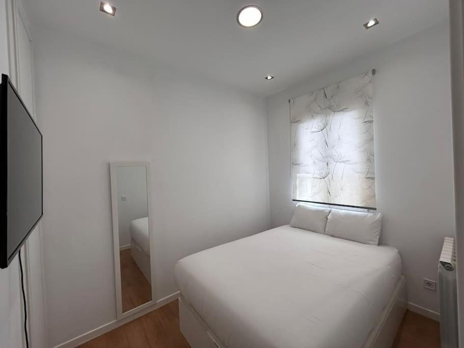 Flat In The Barrio De Delicias, Madryt