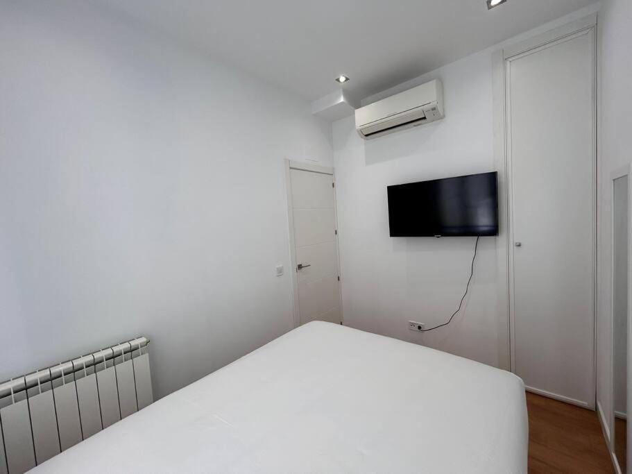 Flat In The Barrio De Delicias, Apartament Madrid