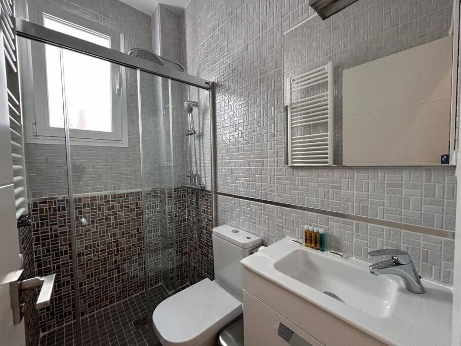Flat In The Barrio De Delicias, * Madryt